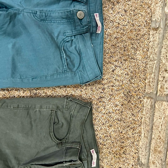 Beautiful Size 3 Skinny Jeans by SO! Great Deal! Perfect Gift! - Picture 1 of 3